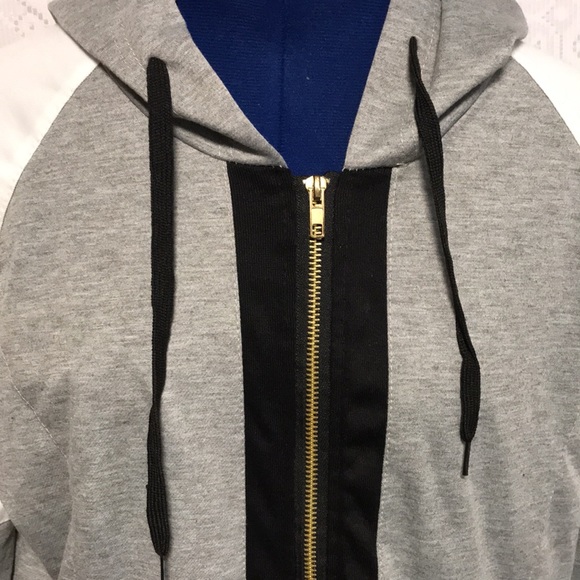 Lightweight Zippered Jacket - Picture 2 of 4